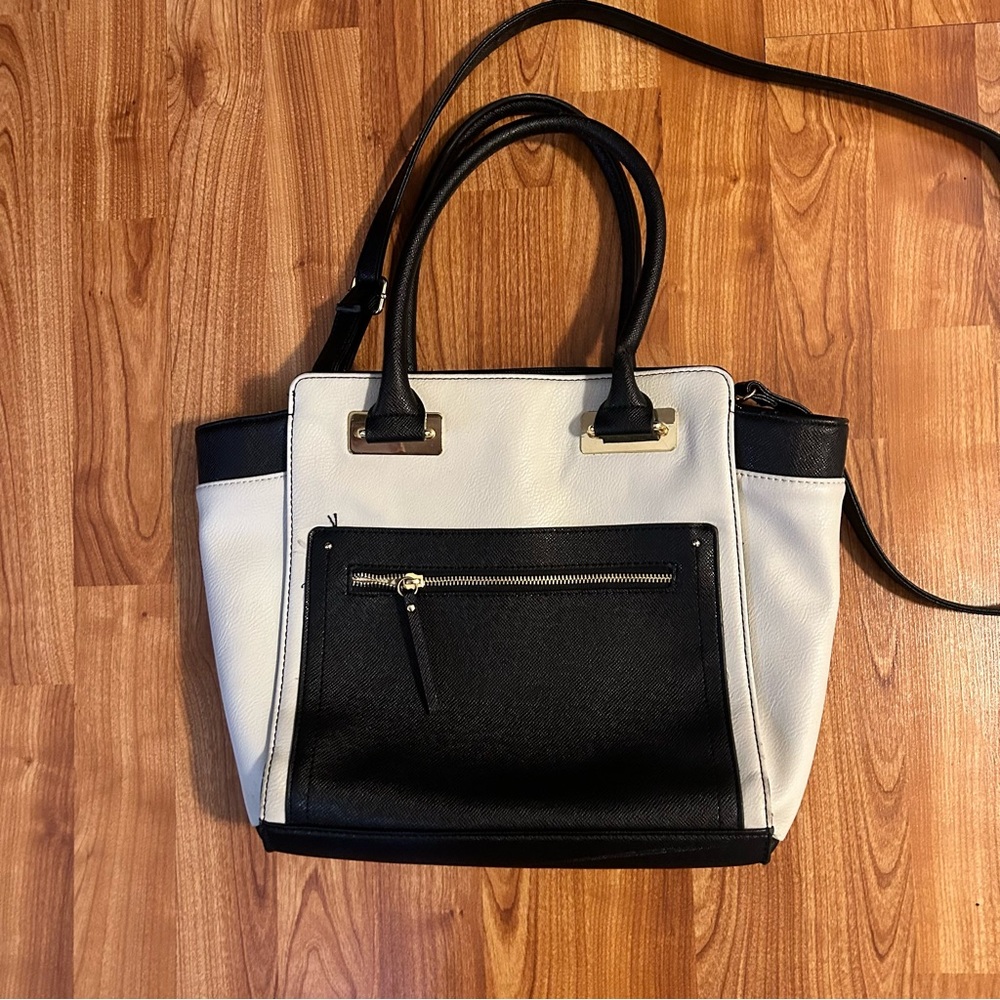 Apt. 9 handbag purse